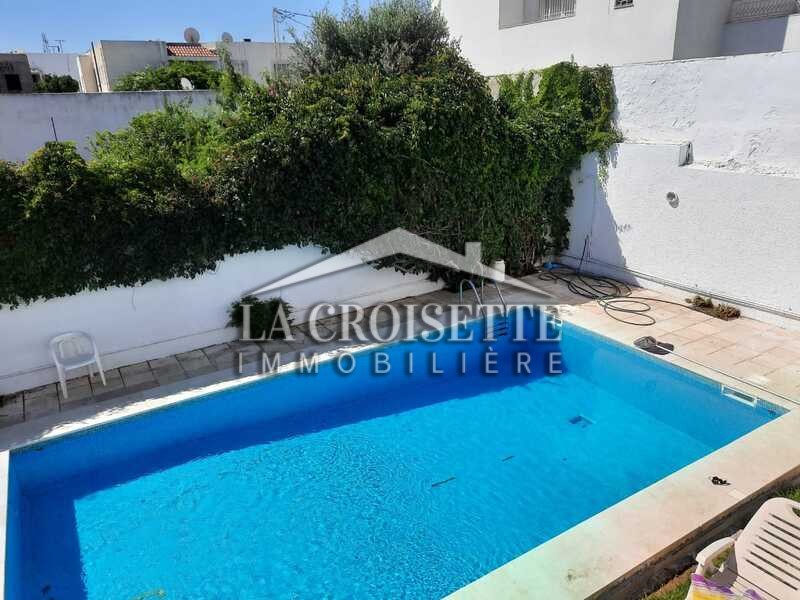 Villa S+5 avec piscine à La Marsa