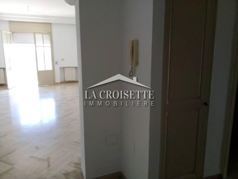 Un appartement s+4 Ain Zaghouan les Palmeraies 