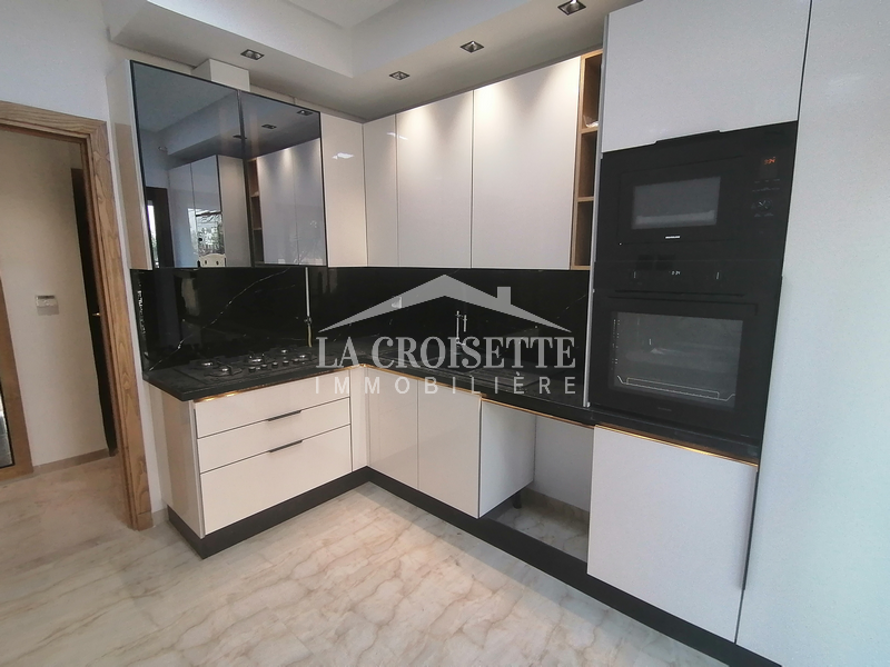 Appartement S+2 à Ain Zaghouan Nord avec salle de sport et piscine collective