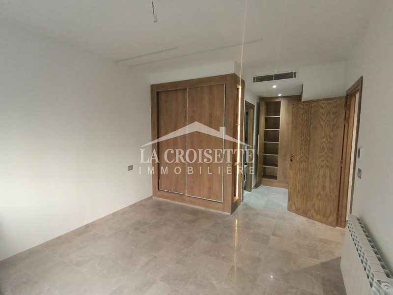Appartement S+2 à Ain Zaghouan Nord avec salle de sport et piscine collective