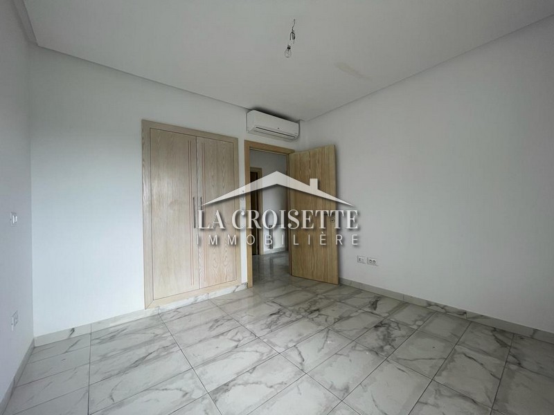 Appartement S+3 à La Soukra