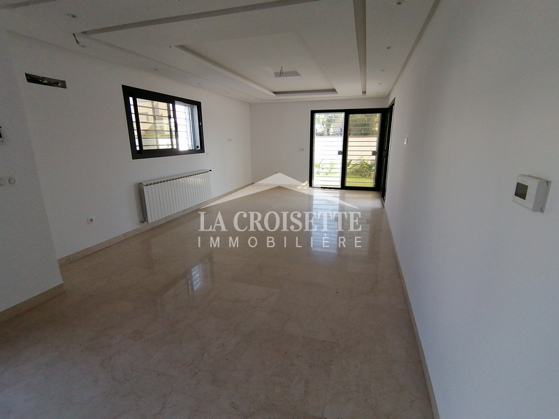 Appartement S+4 avec terrasse à La Soukra