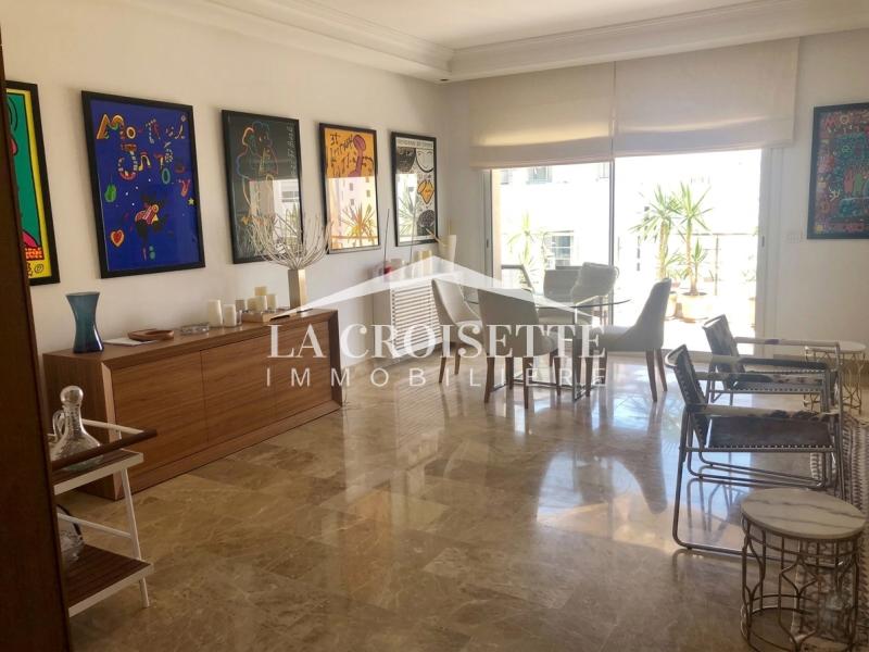 Penthouse meublé S+4 avec piscine aux Berges du Lac 2