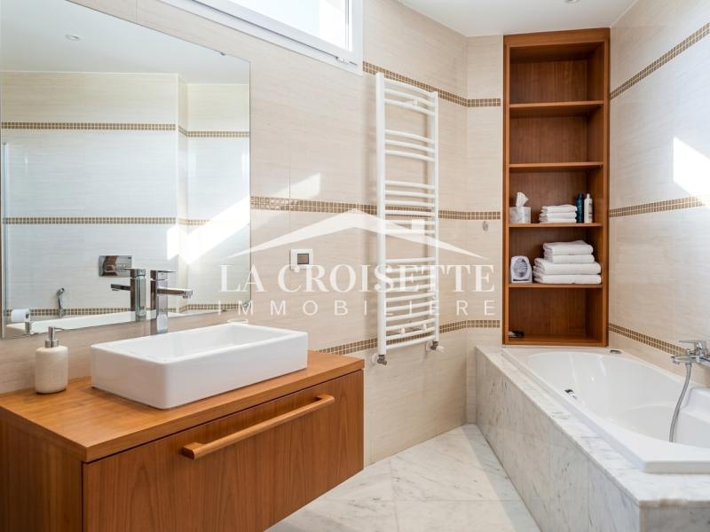 Penthouse meublé S+4 avec piscine aux Berges du Lac 2