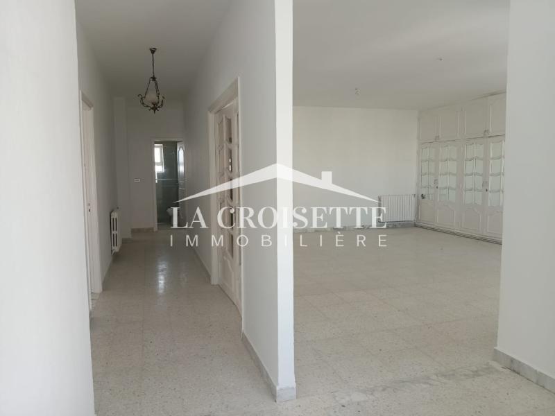 Appartement S+3 à La Marsa