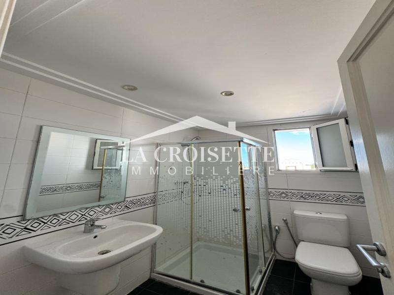 Appartement meublé S+1 avec terrasse à La Soukra