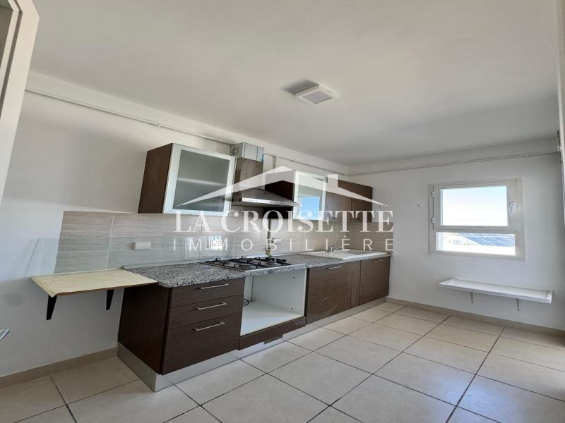 Appartement meublé S+1 avec terrasse à La Soukra