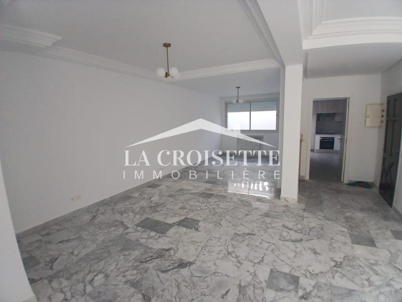 Appartement S+3 vue sur mer à Gammarth