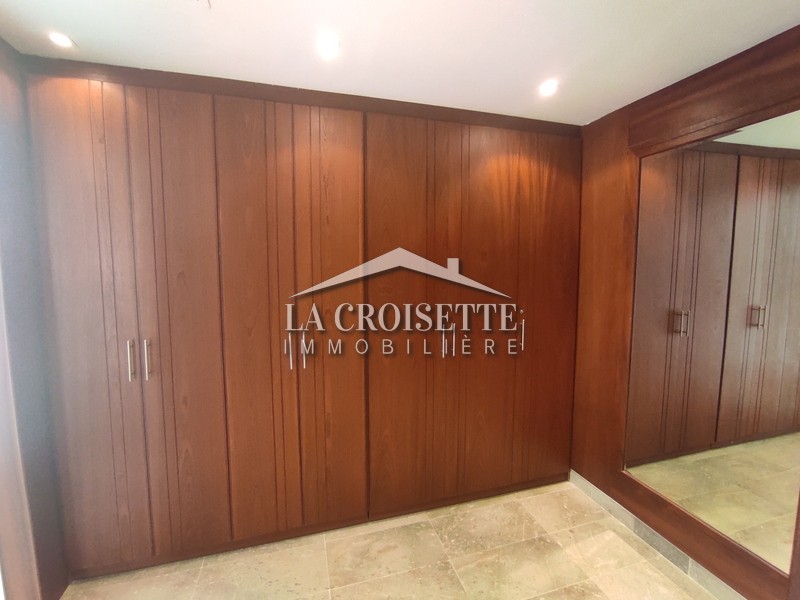 Appartement S+4 avec chambre de service aux Berges du Lac 2