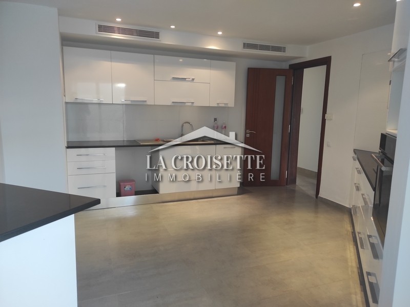 Appartement S+4 avec chambre de service aux Berges du Lac 2