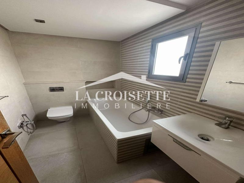 Appartement S+3 à La Soukra