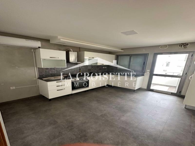 Appartement S+3 à La Soukra
