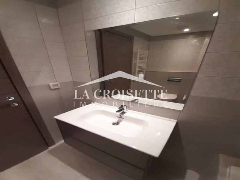 Appartement S+3 à La Soukra