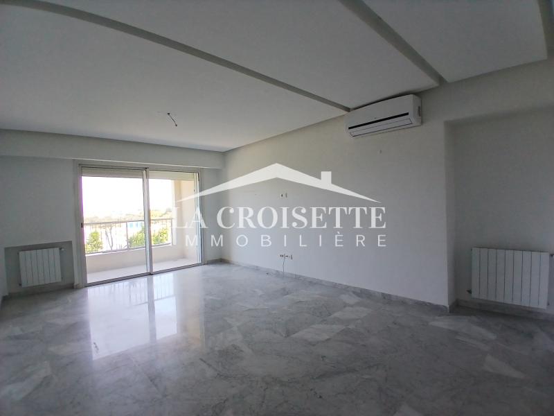 Appartement S+3 à La Soukra