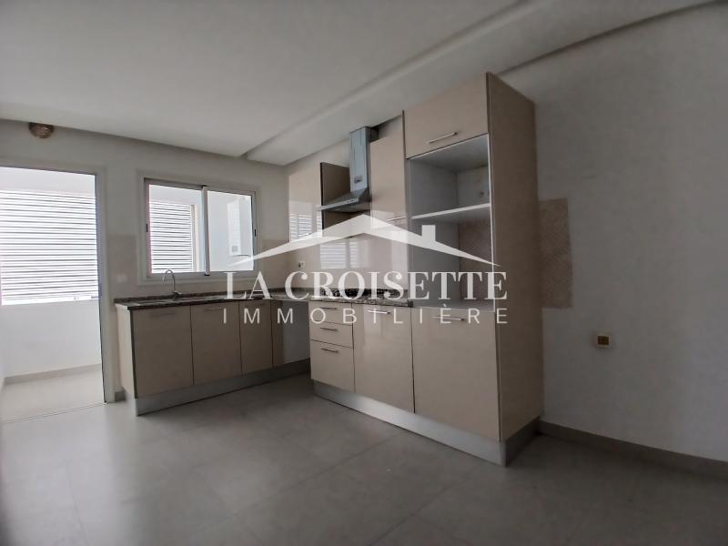 Appartement S+3 à La Soukra