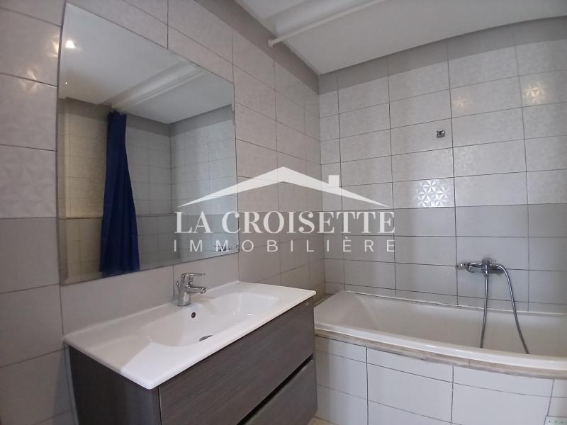 Appartement S+3 à La Soukra