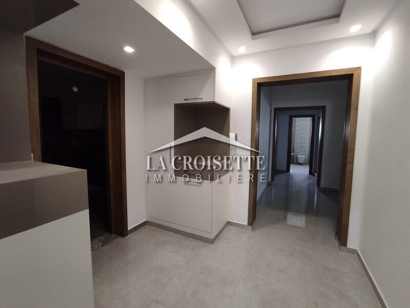 Appartement S+3  à Ain Zaghouan Nord