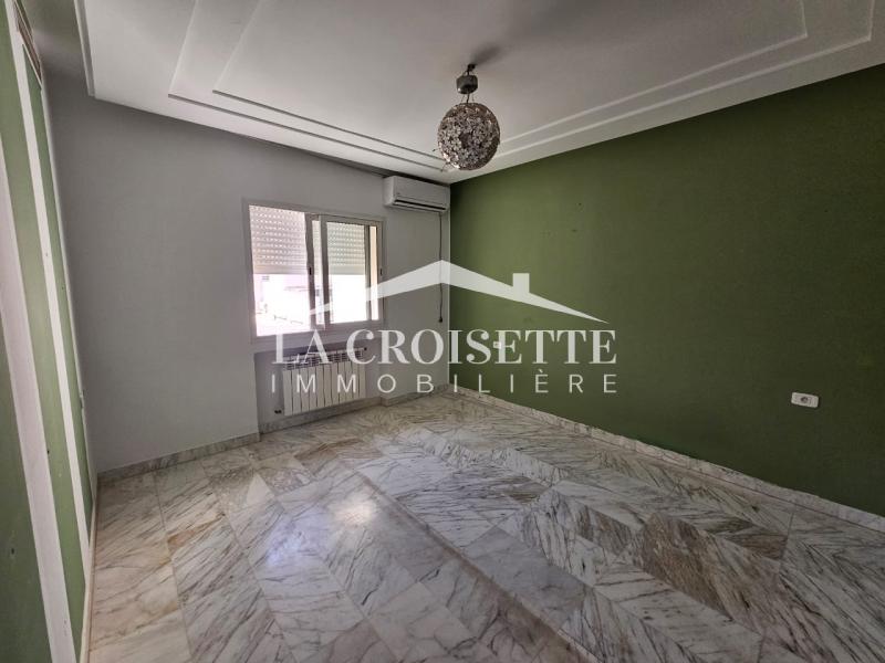 Appartement S+4 à Ain Zaghouan Nord