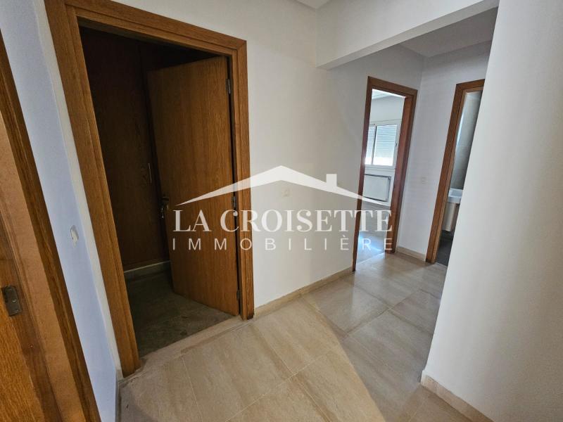 Appartement S+4 avec chambre de service aux Jardins de Carthage