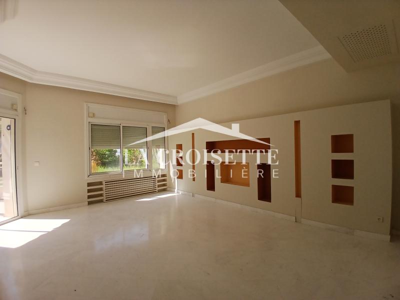 Appartement S+3 vue sur lac avec jardin aux Berges du Lac 1