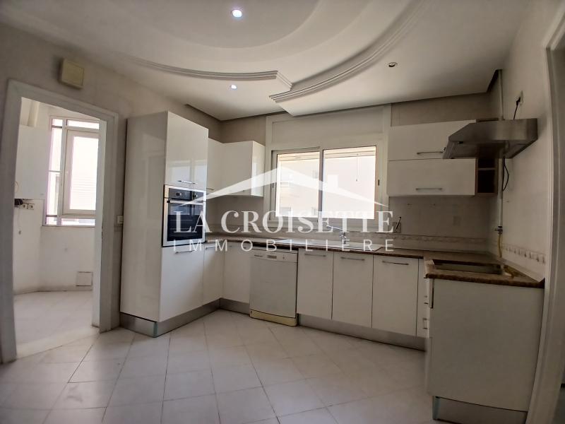 Appartement S+3 vue sur lac aux Berges du Lac 1