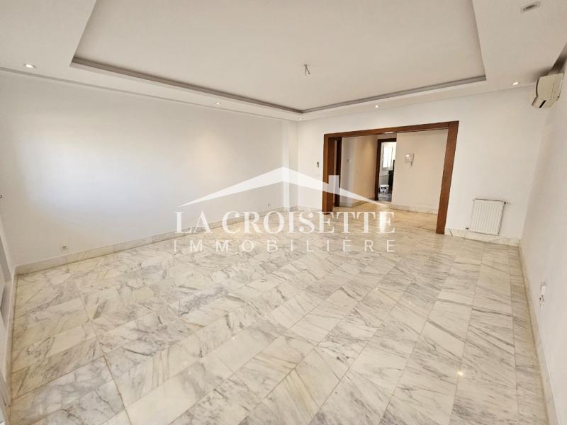 Appartement S+3 avec terrasse aux Jardins de Carthage