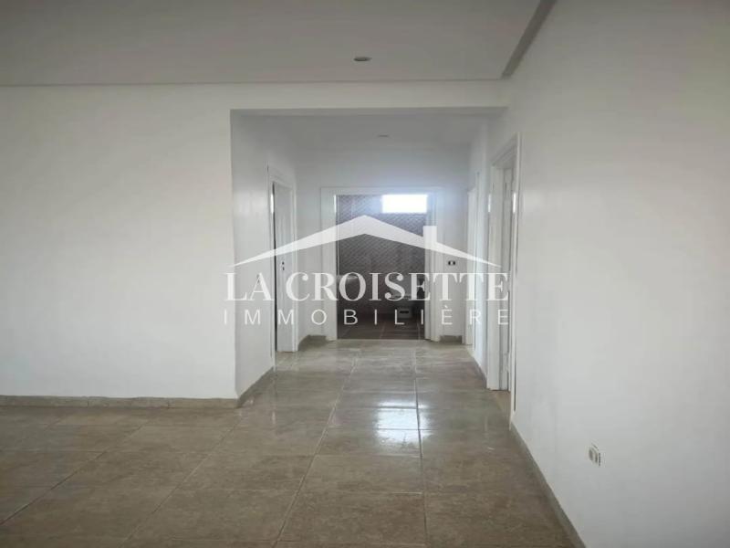 Appartement S+2 à La Soukra