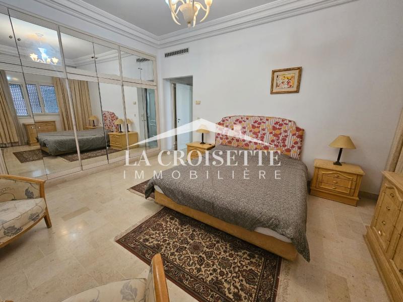 Appartement S+3 meublé vue sur lac aux Berges du Lac 1