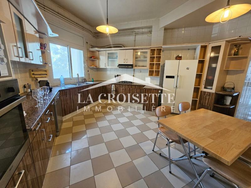 Appartement S+3 meublé vue sur lac aux Berges du Lac 1
