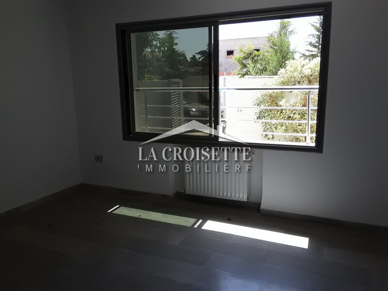 Appartement S+3 avec jardin à Gammarth