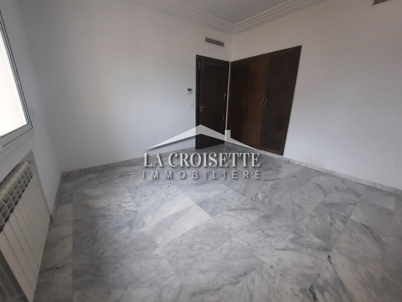 Appartement S+4 à Ain Zaghouan Nord 