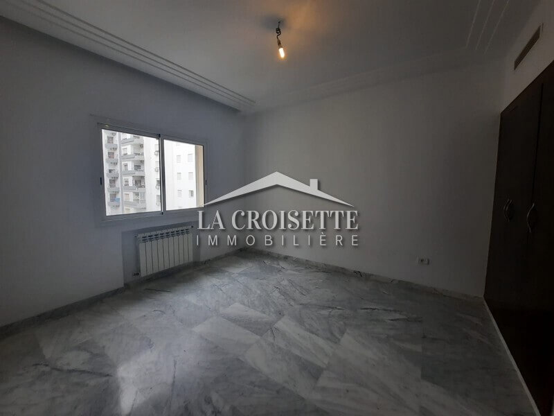 Appartement S+4 à Ain Zaghouan Nord 