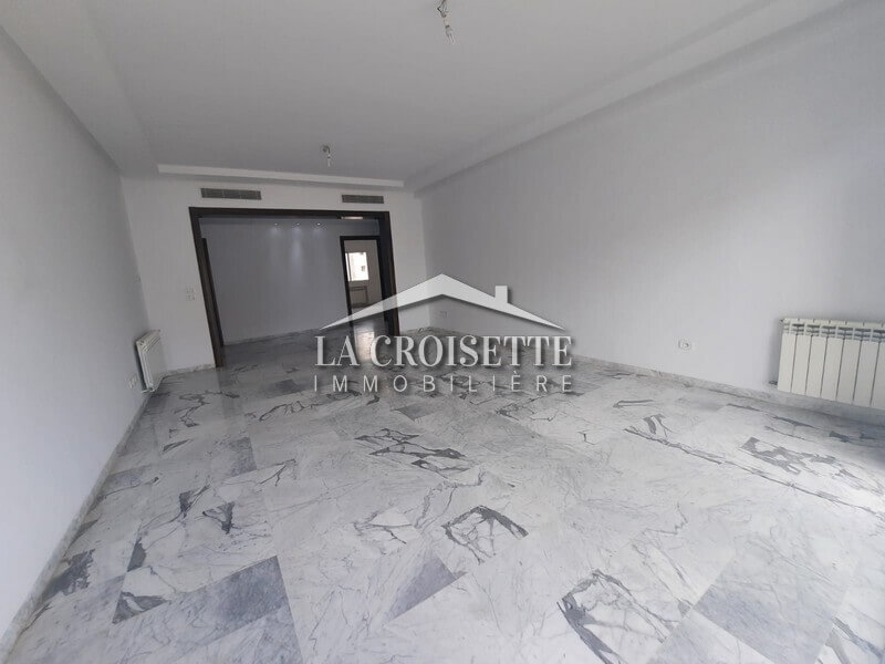 Appartement S+4 à Ain Zaghouan Nord 