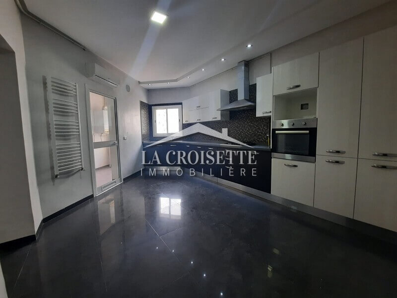 Appartement S+4 à Ain Zaghouan Nord 