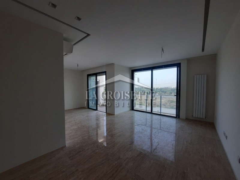 Appartement S+3 à La Soukra