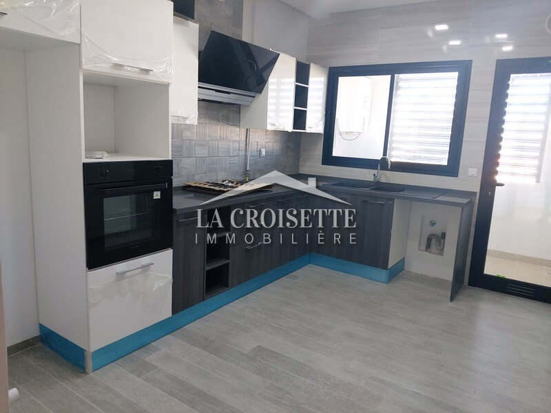 A vendre un appartement s+3 à la Soukra
