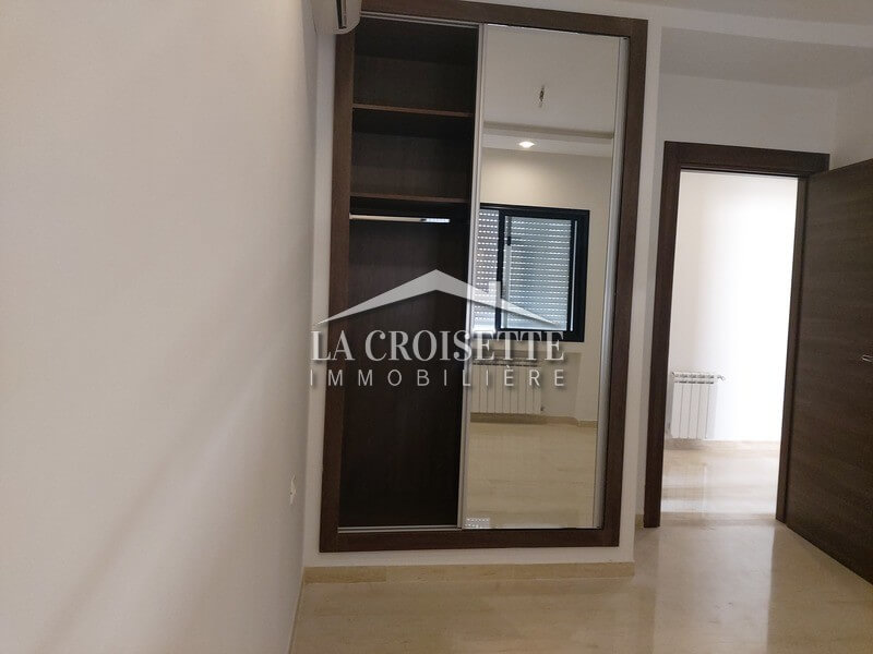 Un appartement s+3 à la Soukra 