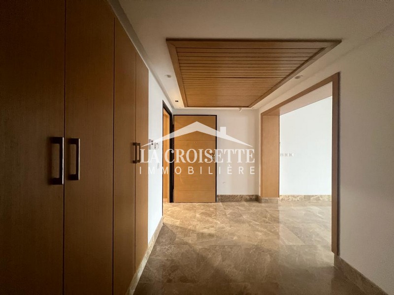 Appartement S+3 avec piscine commune aux Jardins de Carthage 