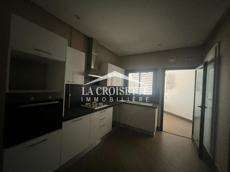 Appartement S+3 avec piscine commune aux Jardins de Carthage 