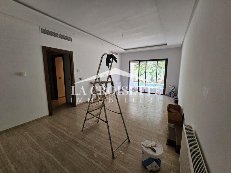 Appartement S+3 avec jardin et piscine à La Soukra