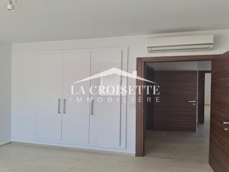 Appartement S+3 à La Soukra