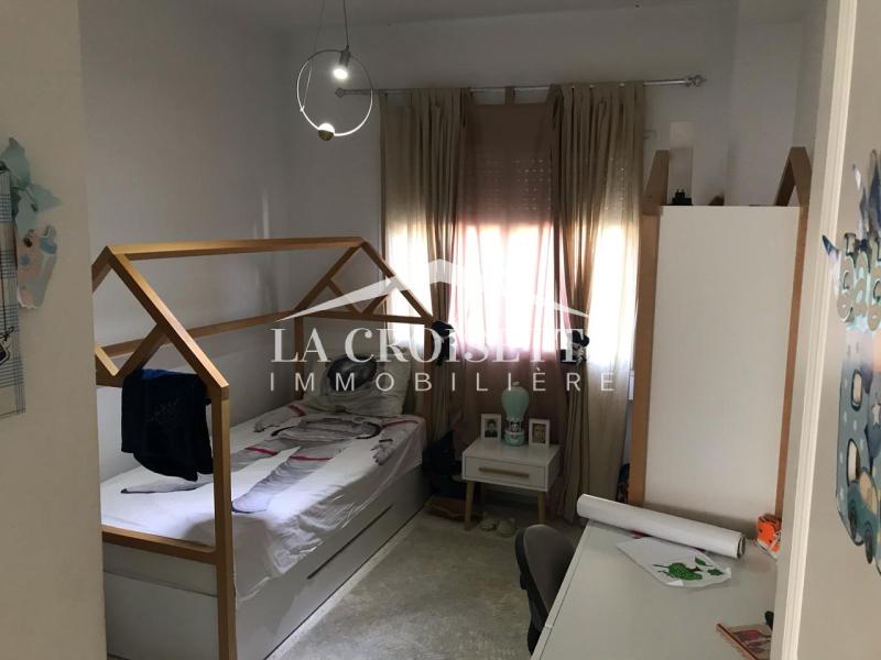 Appartement S+3 à La Soukra