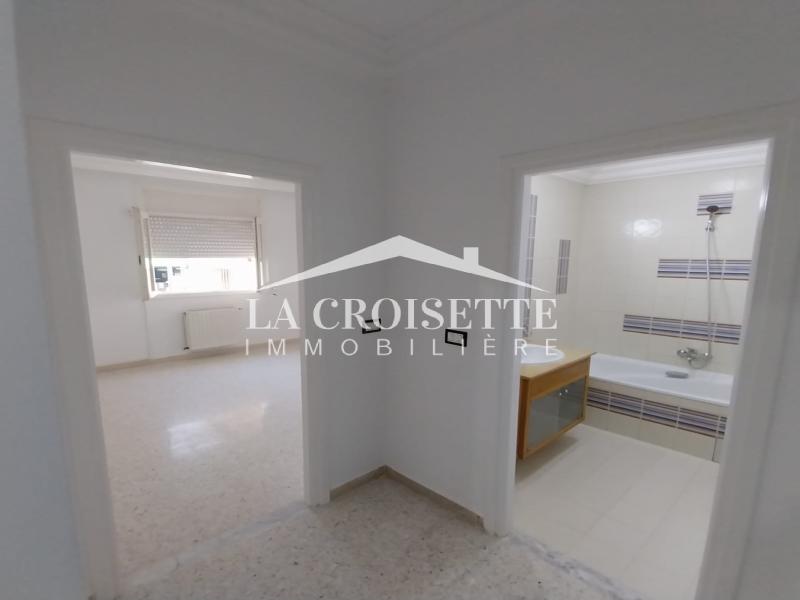 Appartement S+3 à L'aouina