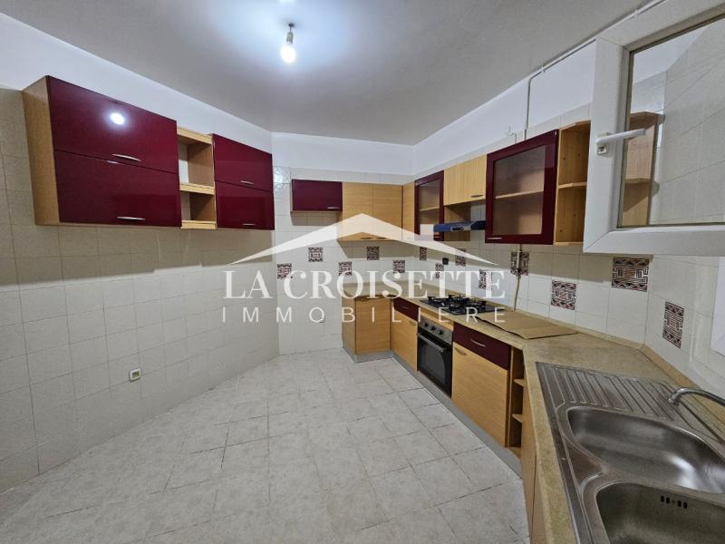 Appartement S+3 à L'aouina