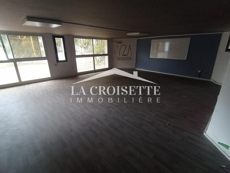 Villa à usage bureautique H+9 aux Berges du Lac 1