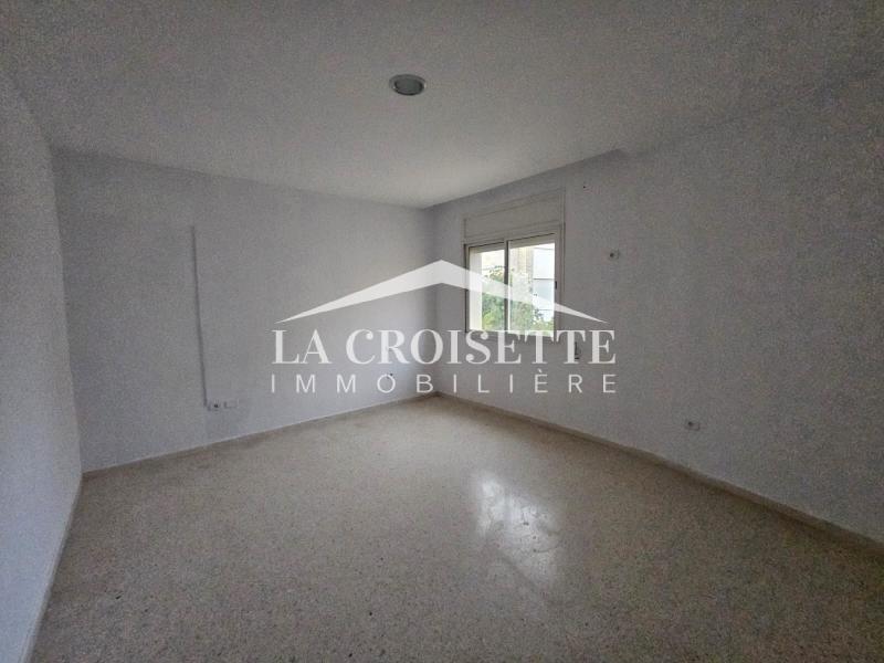 Etage de villa pour un usage bureautique H+3 à Ain Zaghouan Nord