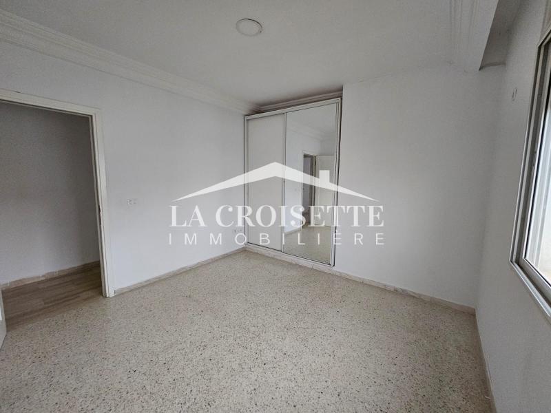 Etage de villa pour un usage bureautique H+3 à Ain Zaghouan Nord