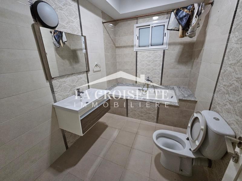 Etage de villa pour un usage bureautique H+3 à Ain Zaghouan Nord