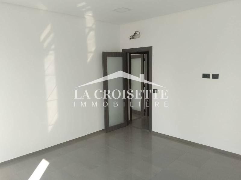 Bureau H+2 à L a Soukra