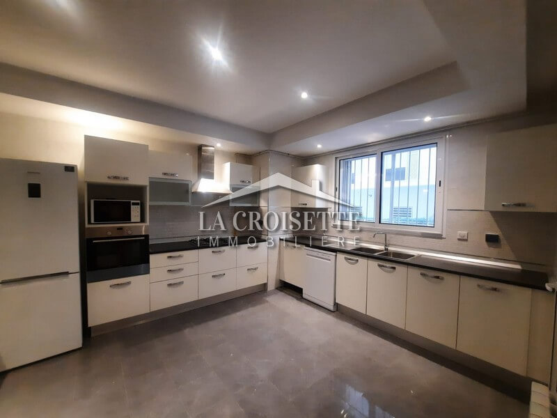 Un loft S+2 meublé aux berges du Lac 2